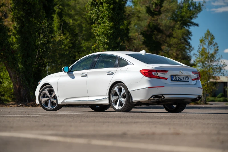 Honda Accord, снимка 4 - Автомобили и джипове - 51849337