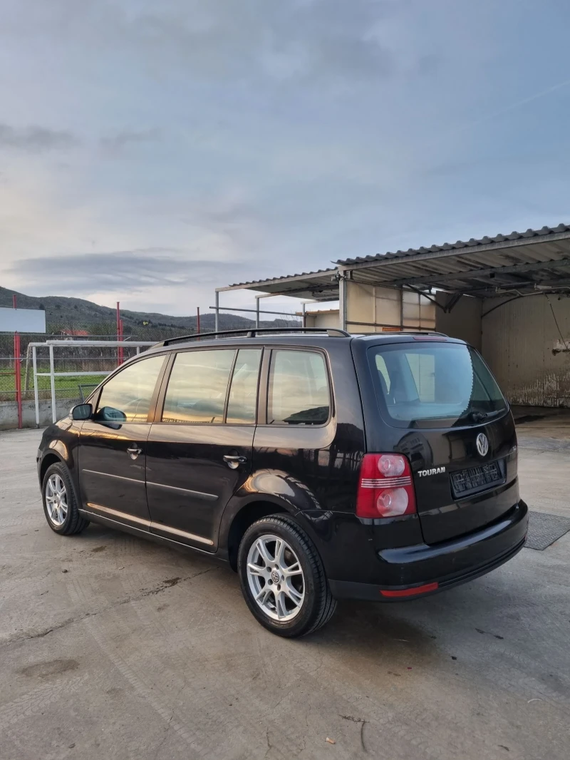 VW Touran 1.9tdi 105коня, снимка 5 - Автомобили и джипове - 52656682