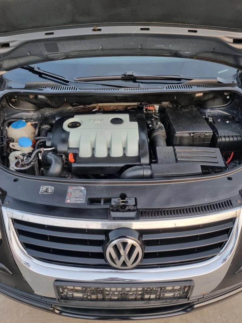 VW Touran 1.9tdi 105коня, снимка 16 - Автомобили и джипове - 52656682