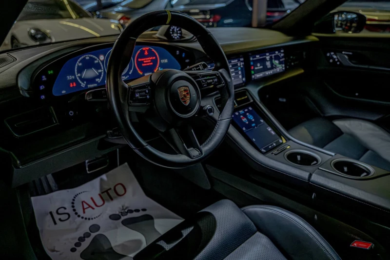Porsche Taycan Turbo S/PDCC Sport/PCCB/PDLS+ /Carbon/PASM/, снимка 6 - Автомобили и джипове - 53103294