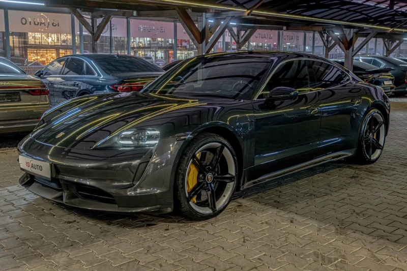 Porsche Taycan Turbo S/PDCC Sport/PCCB/PDLS+ /Carbon/PASM/, снимка 3 - Автомобили и джипове - 53103294