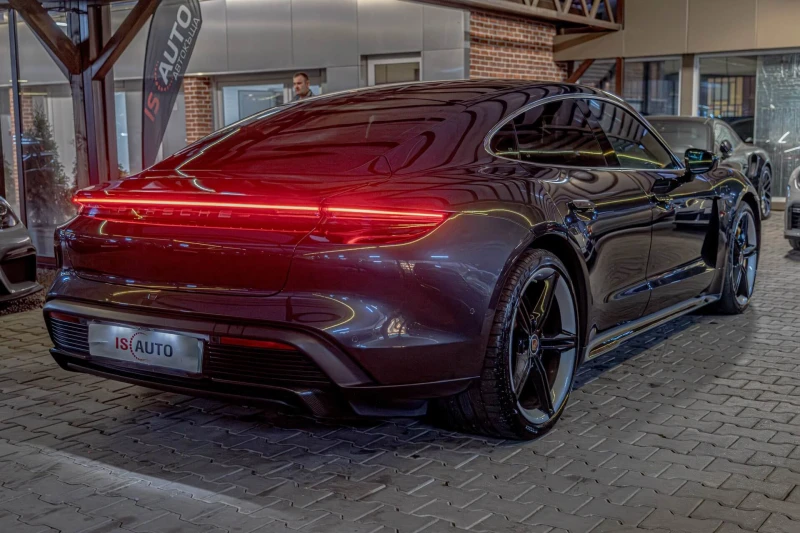 Porsche Taycan Turbo S/PDCC Sport/PCCB/PDLS+ /Carbon/PASM/, снимка 5 - Автомобили и джипове - 53103294