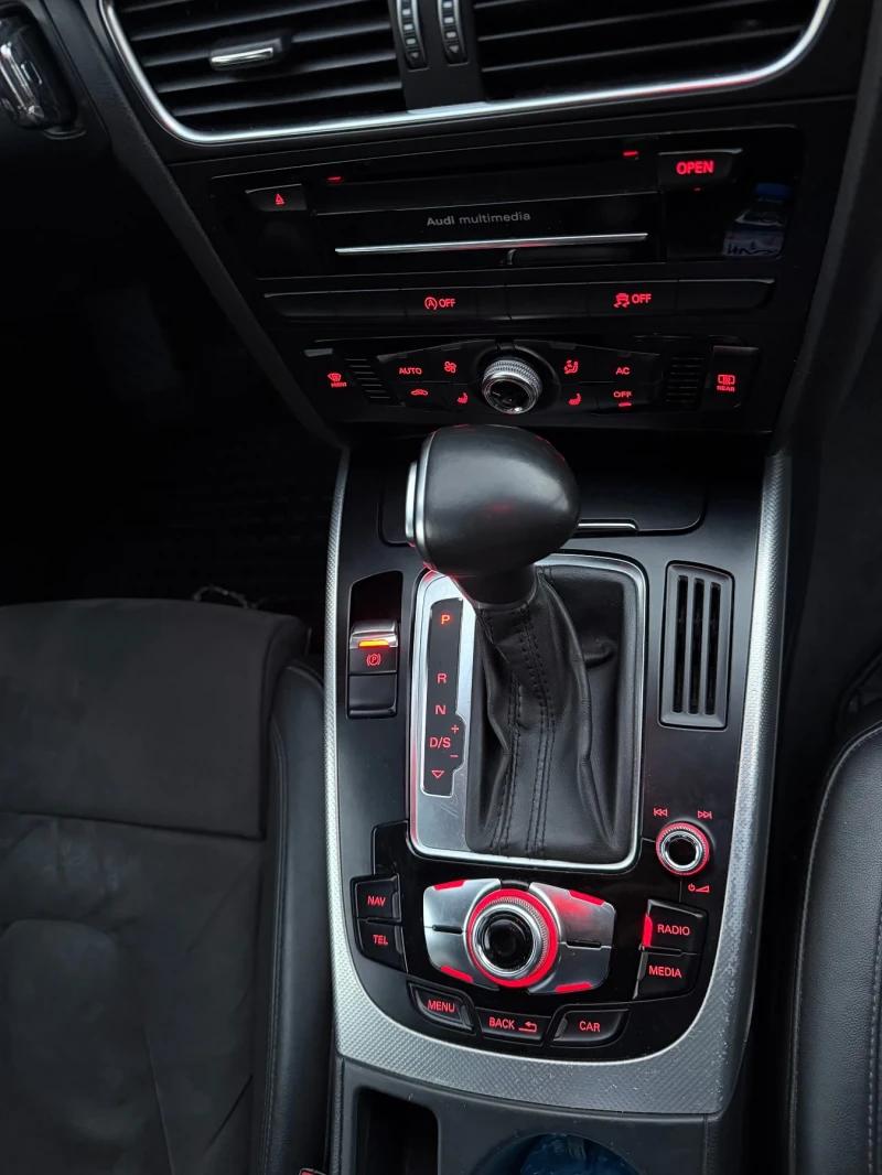 Audi A4, снимка 12 - Автомобили и джипове - 53127694