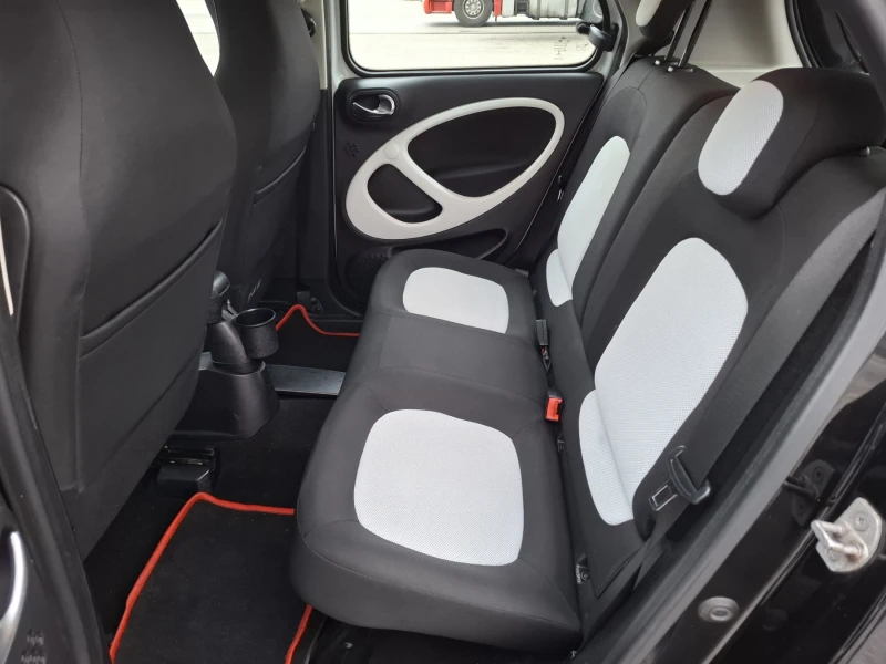 Smart Forfour 1.0* АВТОМАТИК* PANORAMA* 98240к.м.* EURO6, снимка 8 - Автомобили и джипове - 53291113