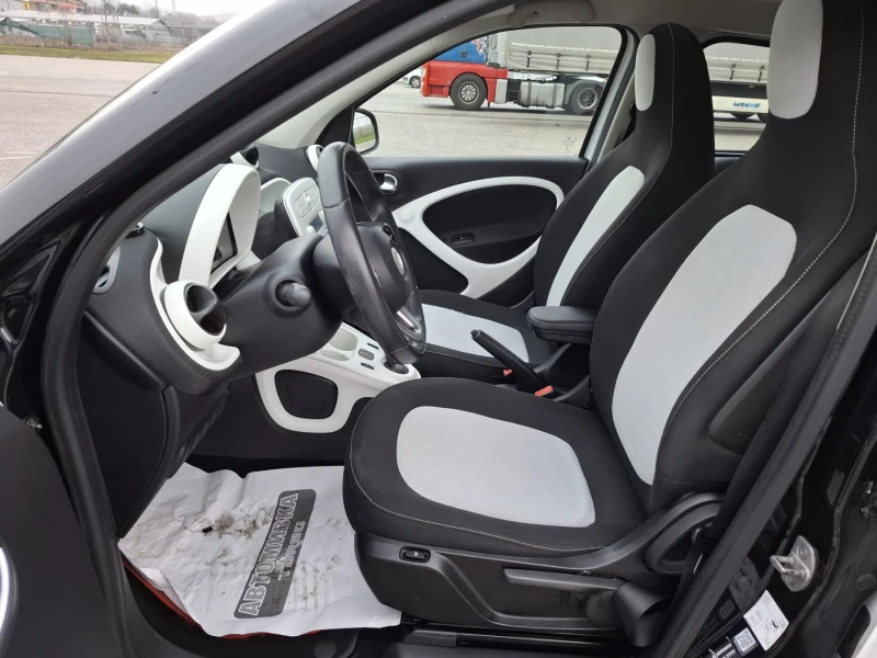 Smart Forfour 1.0* АВТОМАТИК* PANORAMA* 98240к.м.* EURO6, снимка 6 - Автомобили и джипове - 53291113