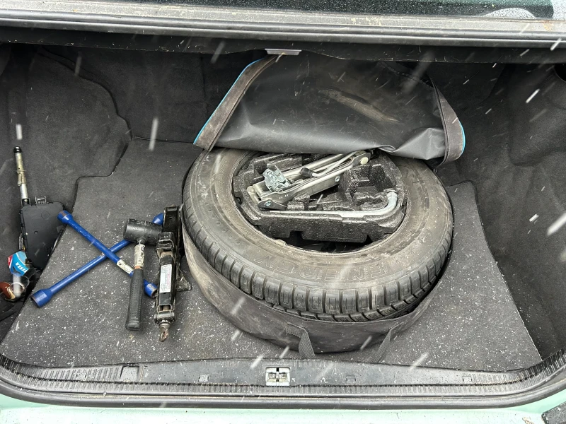 Mercedes-Benz 124 300D, снимка 8 - Автомобили и джипове - 53316586