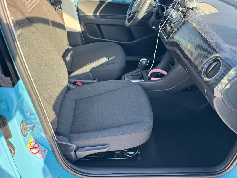 VW Up e-UP 36kWh CCS 2022, снимка 11 - Автомобили и джипове - 53343650