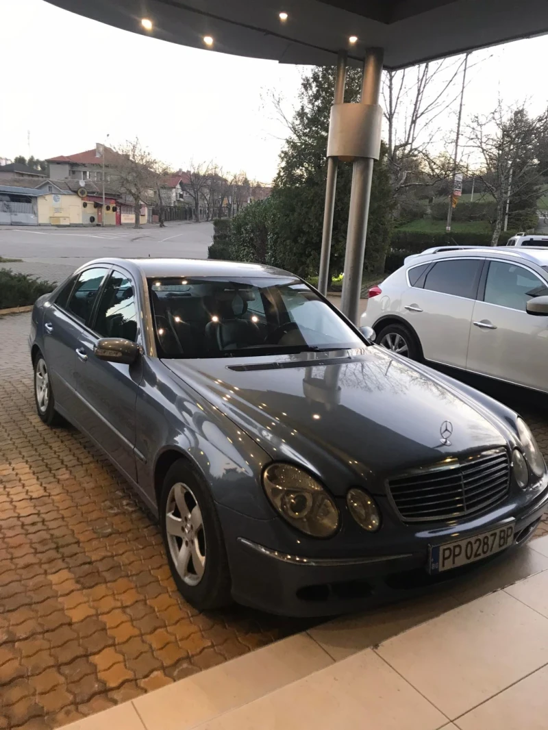 Mercedes-Benz E 320