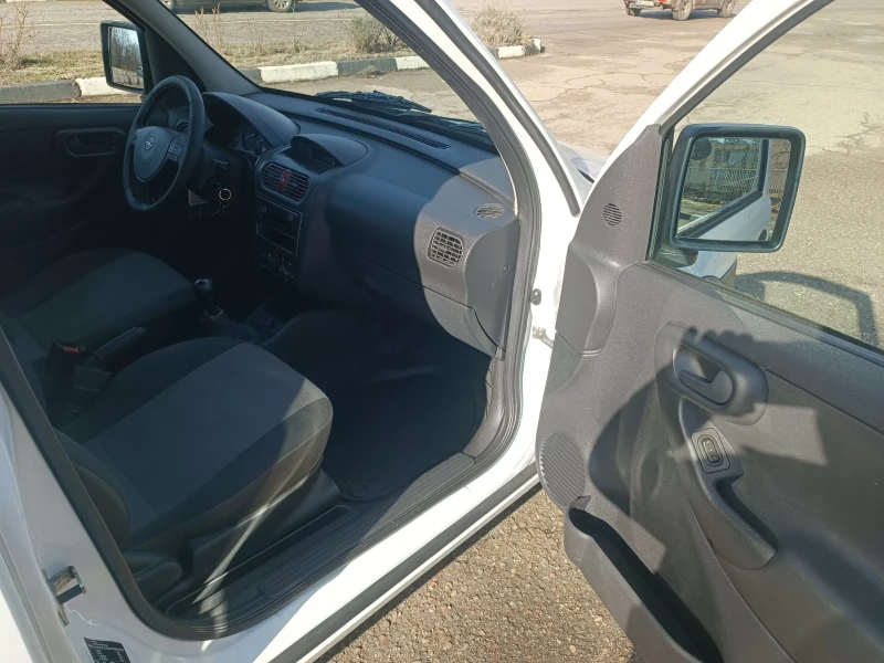 Opel Combo НОВ ВНОС ОТ АВСТРИЯ , снимка 10 - Автомобили и джипове - 53525470