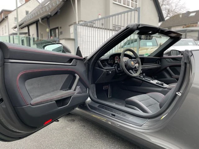 Porsche 911 CARRERA GTS CABRIO* MATRIX* BOSE* CARBON*  - изображение 8