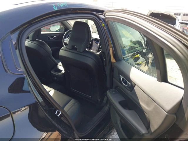 Volvo S60 BLACK EDITION - изображение 7