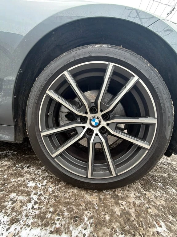 BMW 330 * 330i xDrive * CARFAX * БЕЗ ПЪРВОНАЧАЛНА ВНОСКА, снимка 7 - Автомобили и джипове - 53153922