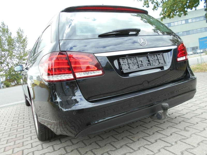 Mercedes-Benz E 250 4MATIC , снимка 12 - Автомобили и джипове - 54431784