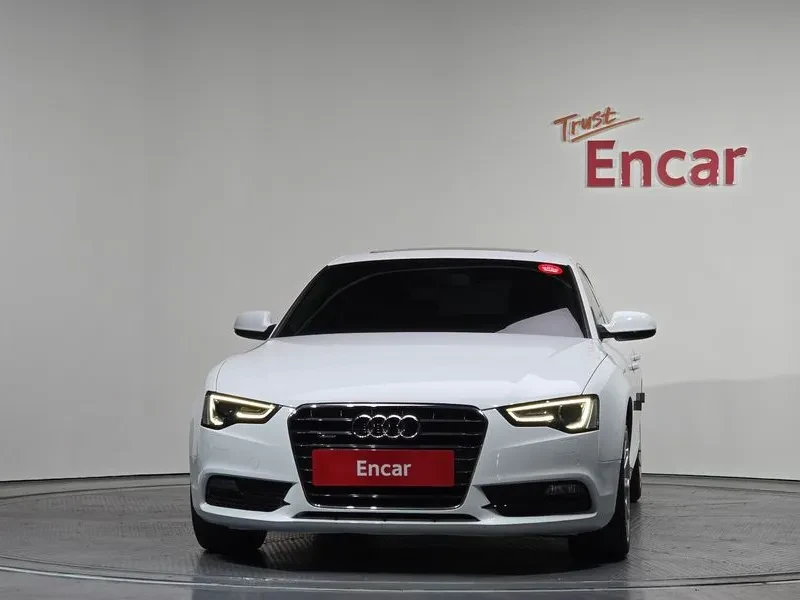 Audi A5 2.0 TDI Quattro, снимка 3 - Автомобили и джипове - 54552632