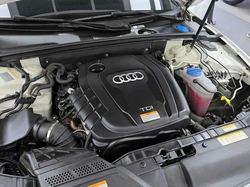Audi A5 2.0 TDI Quattro, снимка 6 - Автомобили и джипове - 54552632