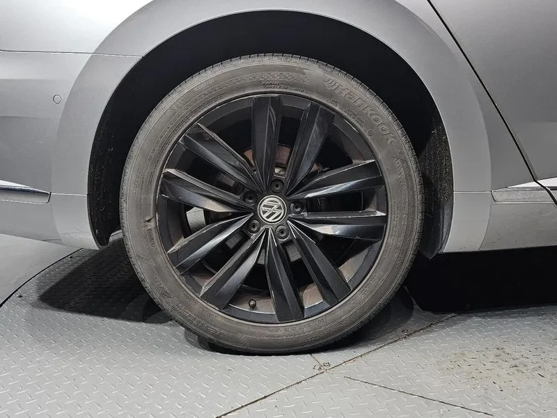 VW Arteon 2.0 TDI PRESTIGE, снимка 5 - Автомобили и джипове - 55207542