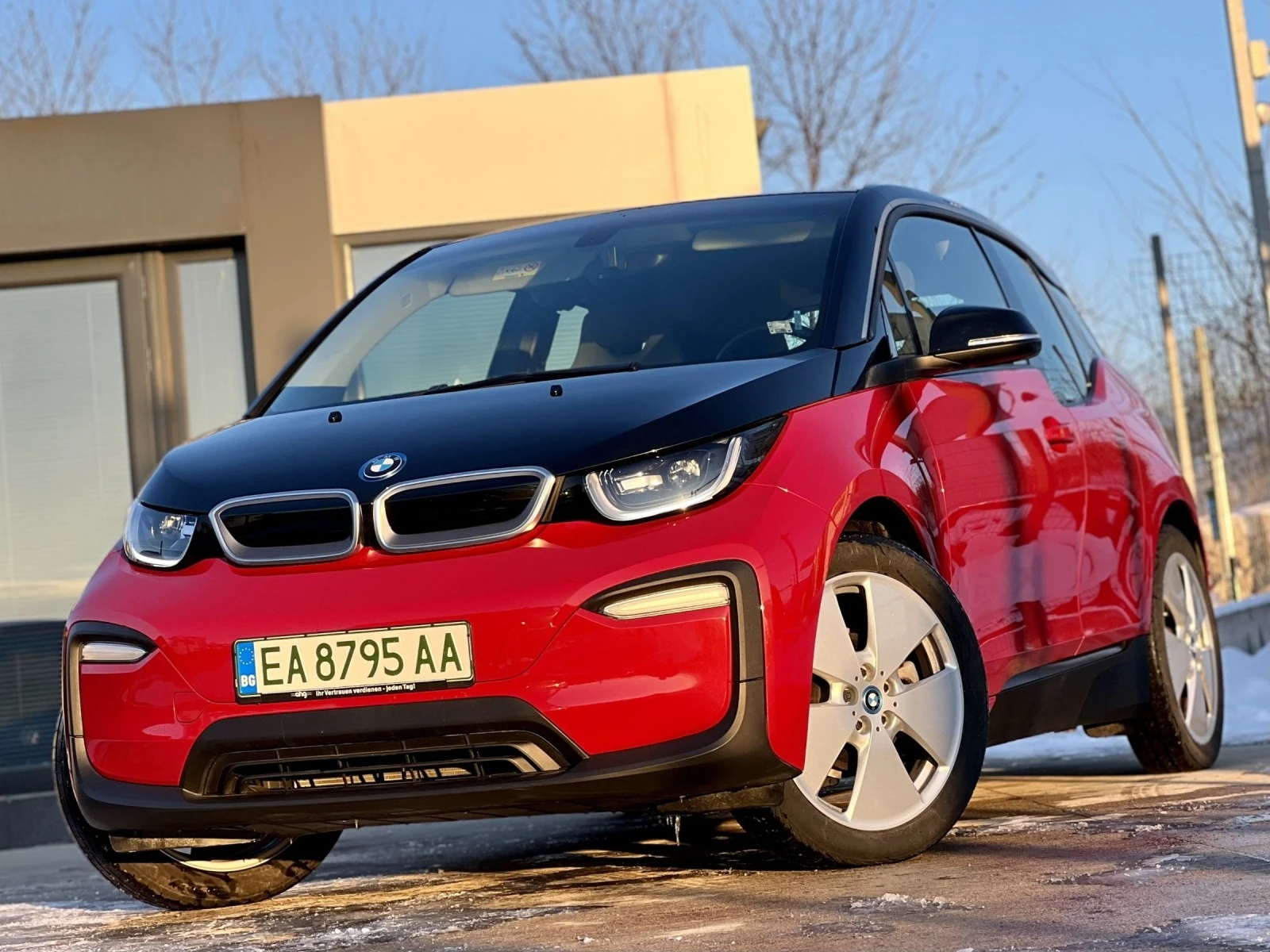 BMW i3 120 Ah 16000 КМ - изображение 3