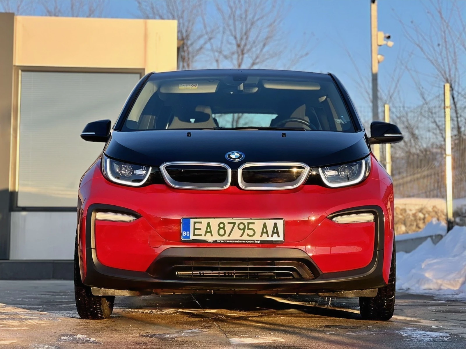 BMW i3 120 Ah 16000 КМ - изображение 2