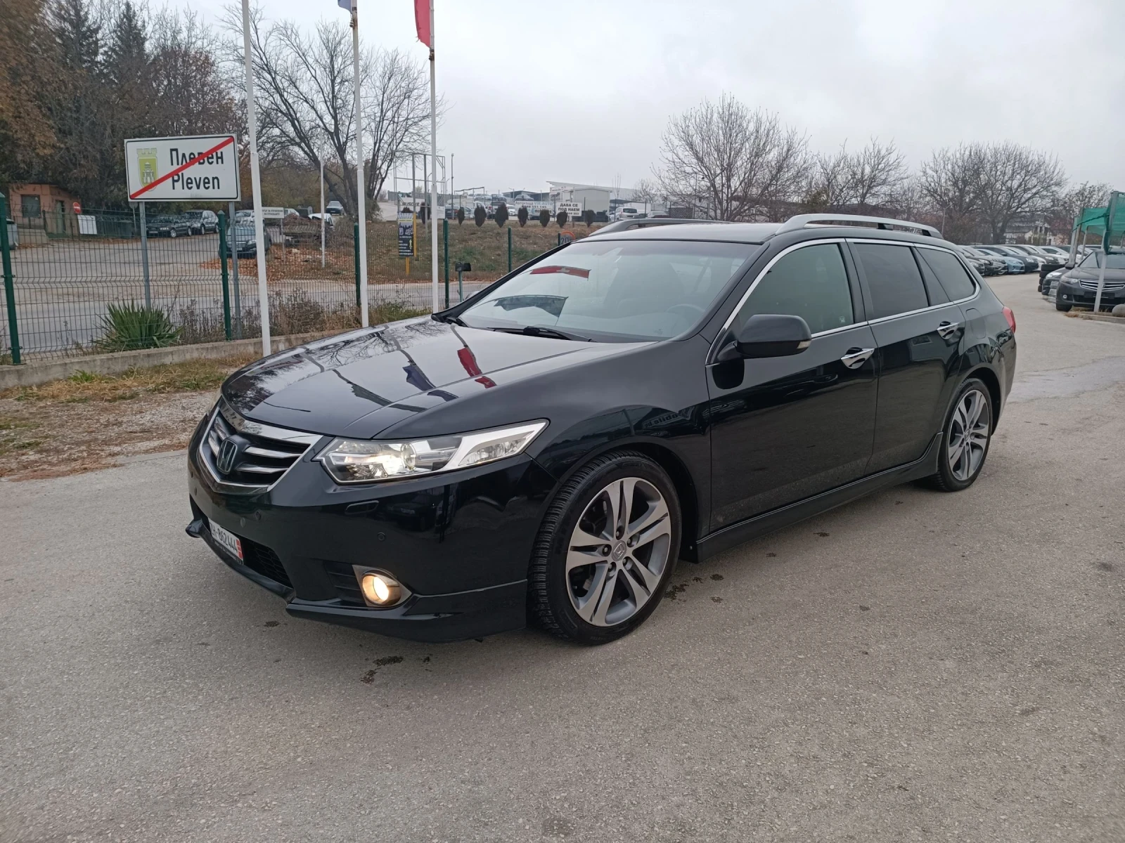 Honda Accord 2.4i-201кс-ШВЕЙЦАРИЯ-РЪЧКА-FACELIFT-FULL-ДИСТРОНИК - изображение 8