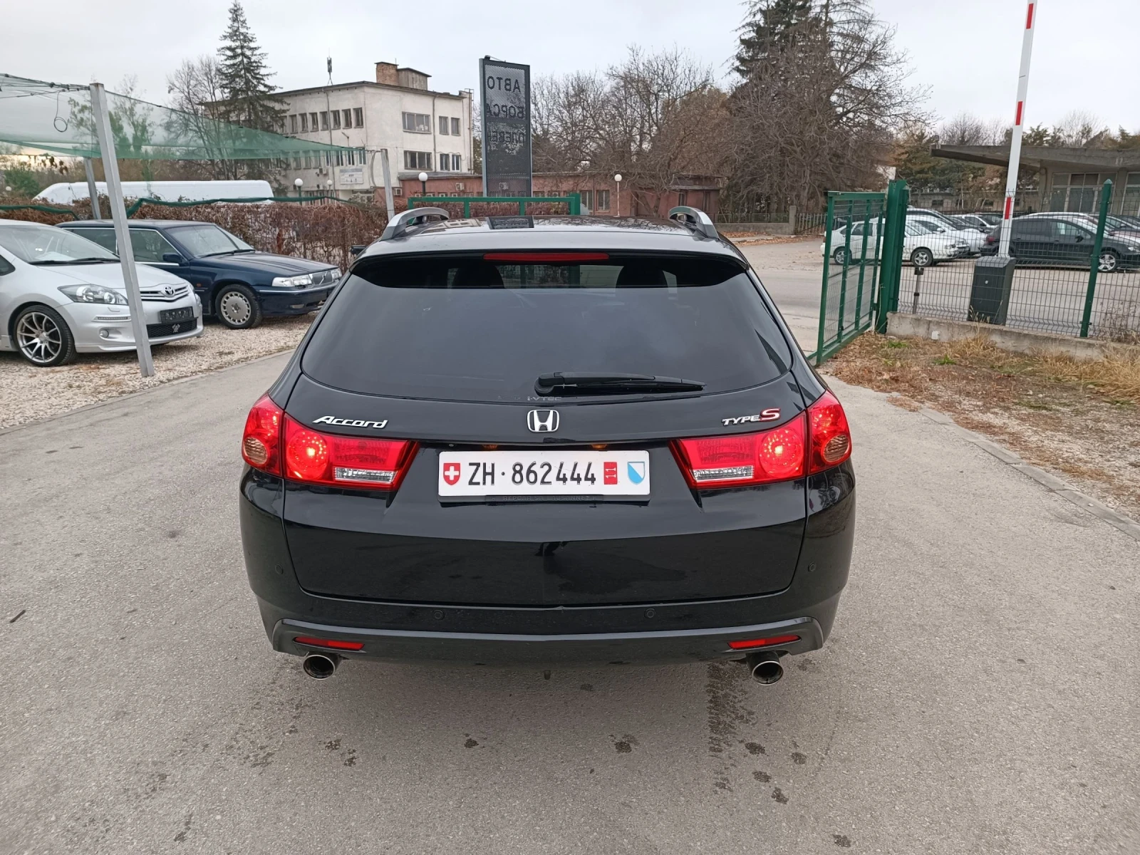 Honda Accord 2.4i-201кс-ШВЕЙЦАРИЯ-РЪЧКА-FACELIFT-FULL-ДИСТРОНИК - изображение 4