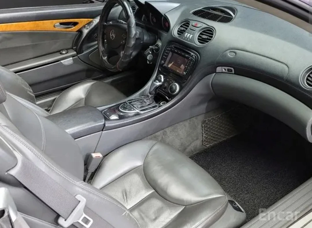 Mercedes-Benz SL 500  - изображение 7