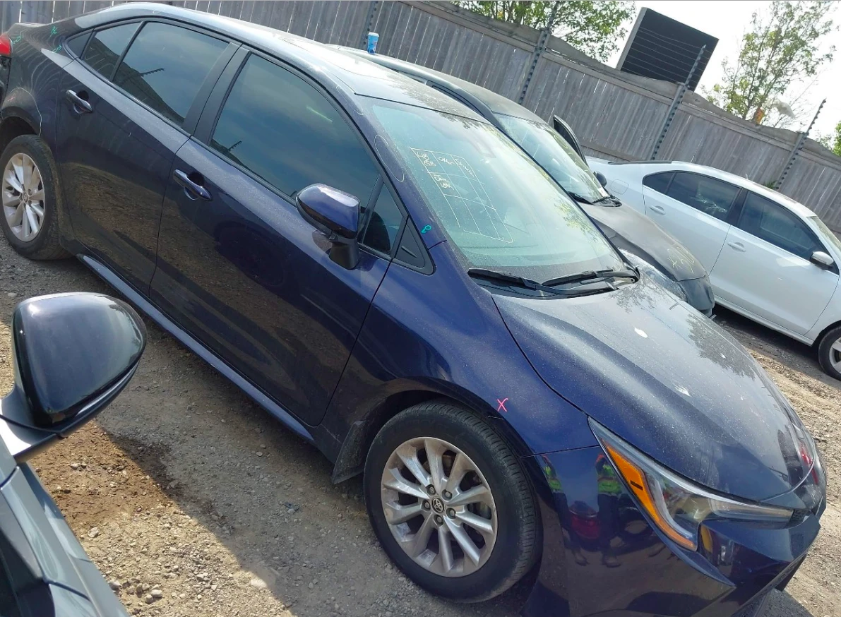 Toyota Corolla LE - изображение 6