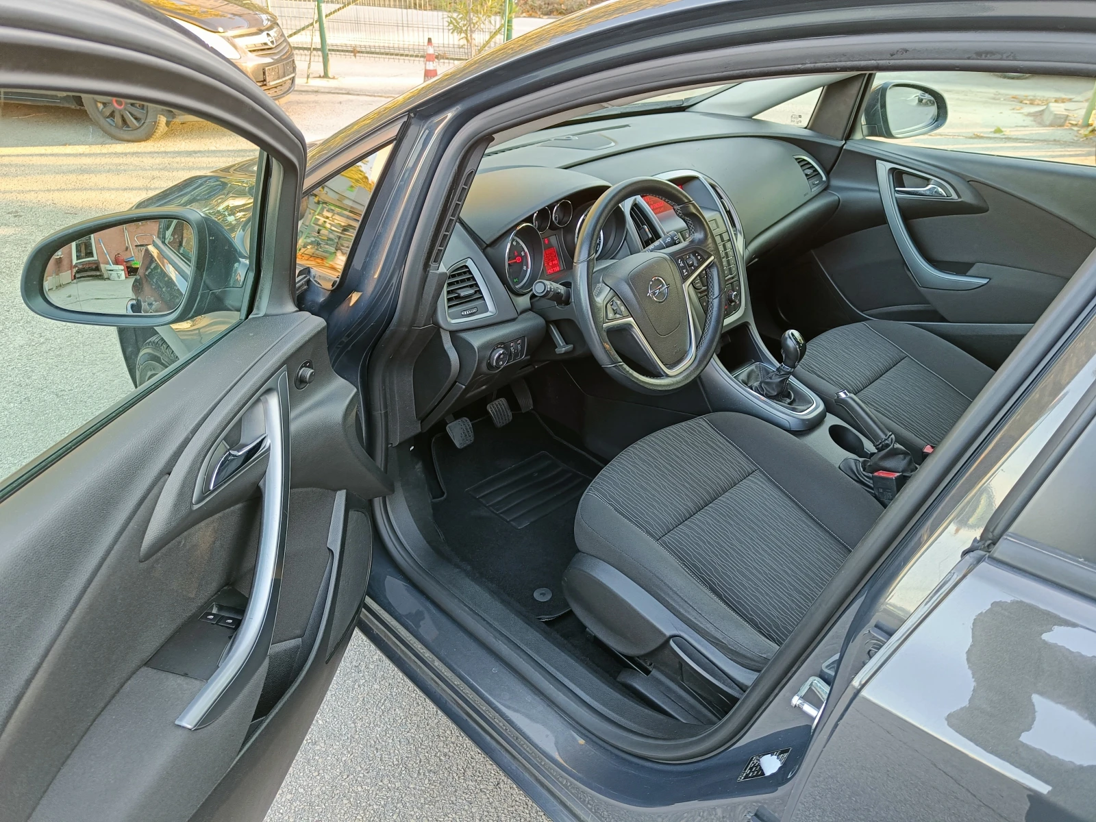 Opel Astra 1.7 BARTER 110 - изображение 10