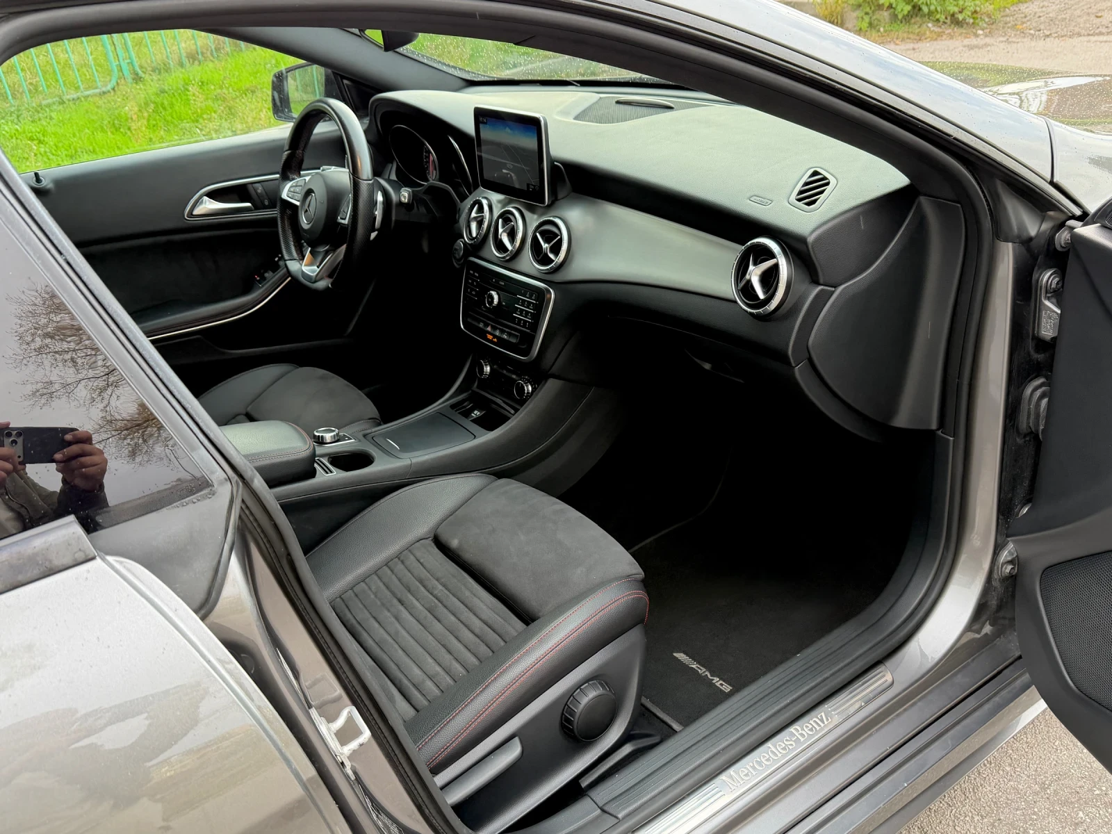 Mercedes-Benz CLA 220 AMG pack* 7G tronic* Recaro* Distronic* Bi-Xenon - изображение 10
