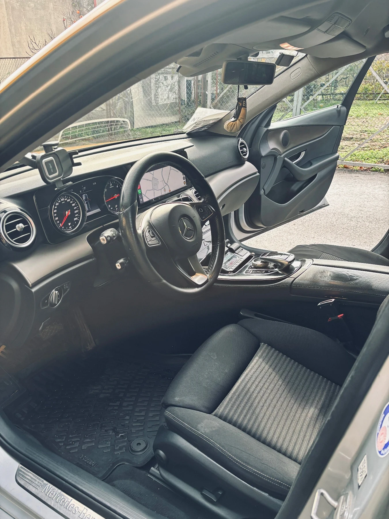 Mercedes-Benz E 220 | Mobile.bg � ����������� 14