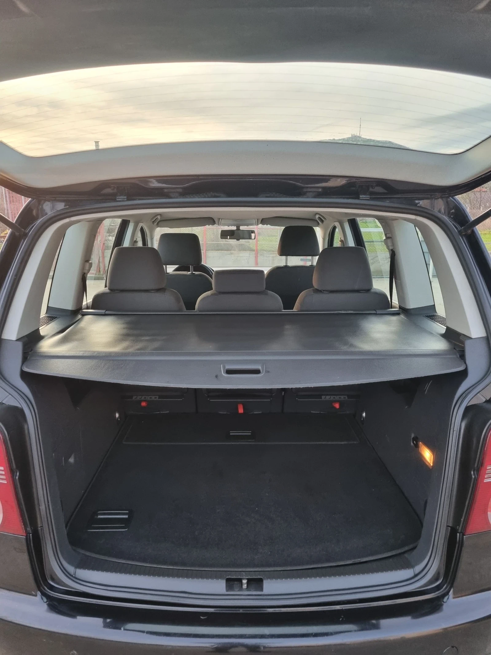 VW Touran 1.9tdi 105 | Mobile.bg   12