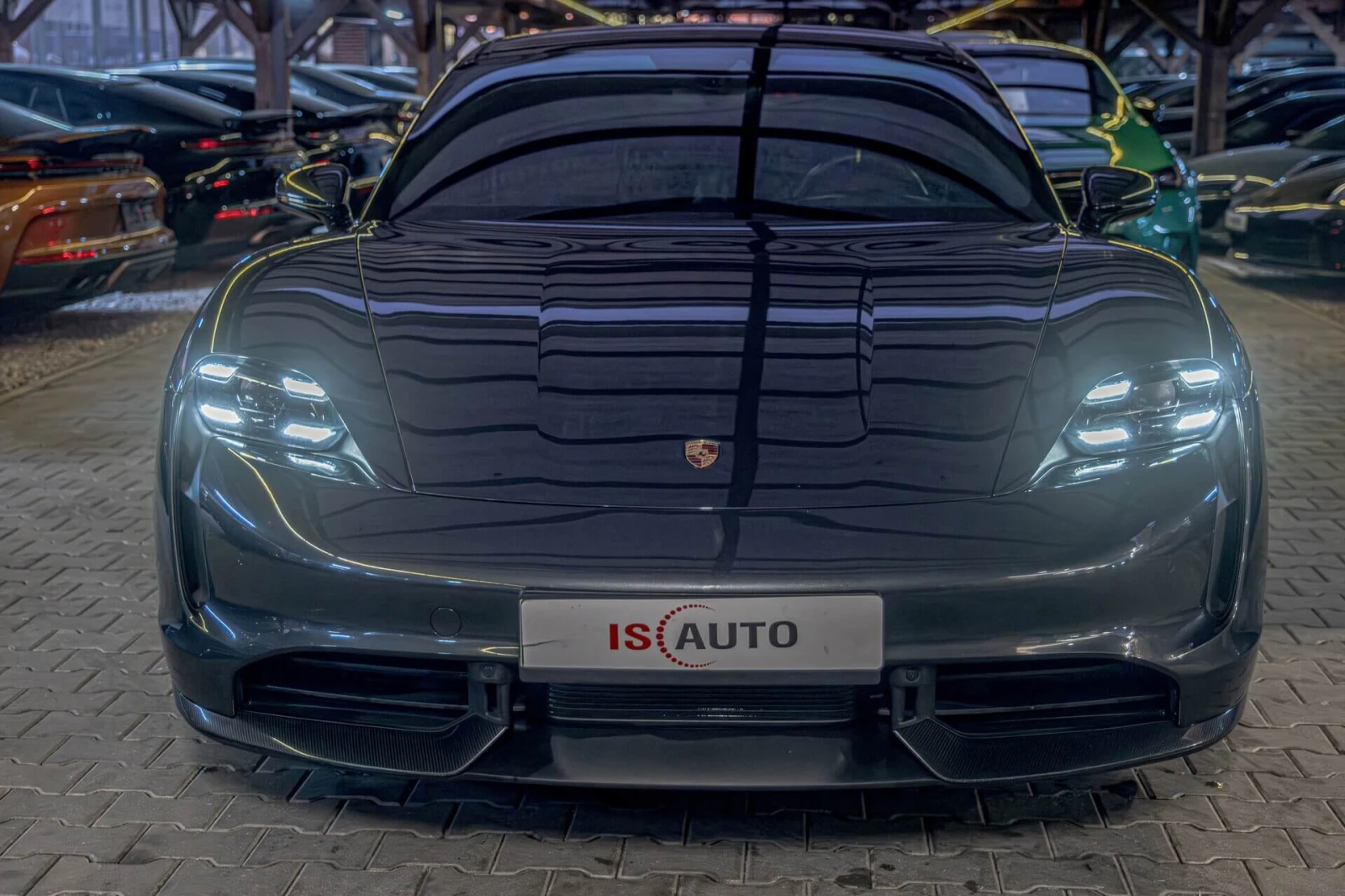 Porsche Taycan Turbo S/PDCC Sport/PCCB/PDLS+ /Carbon/PASM/ | Mobile.bg � ����������� 1