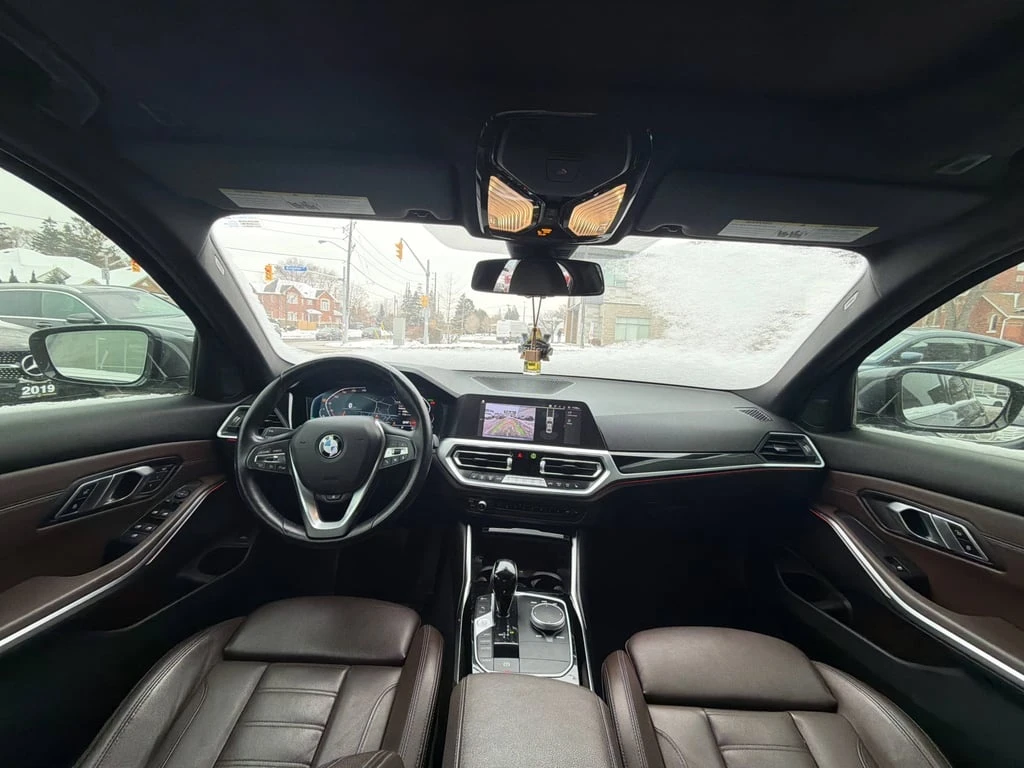 BMW 330 * 330i xDrive * CARFAX * БЕЗ ПЪРВОНАЧАЛНА ВНОСКА - изображение 9