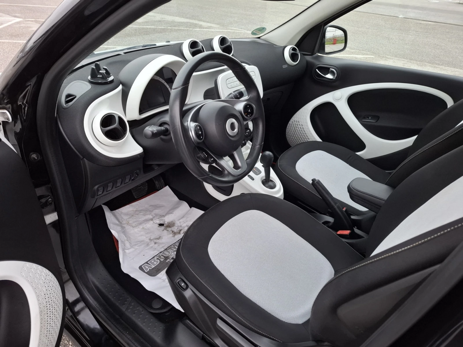 Smart Forfour 1.0* АВТОМАТИК* PANORAMA* 98240к.м.* EURO6 - изображение 5