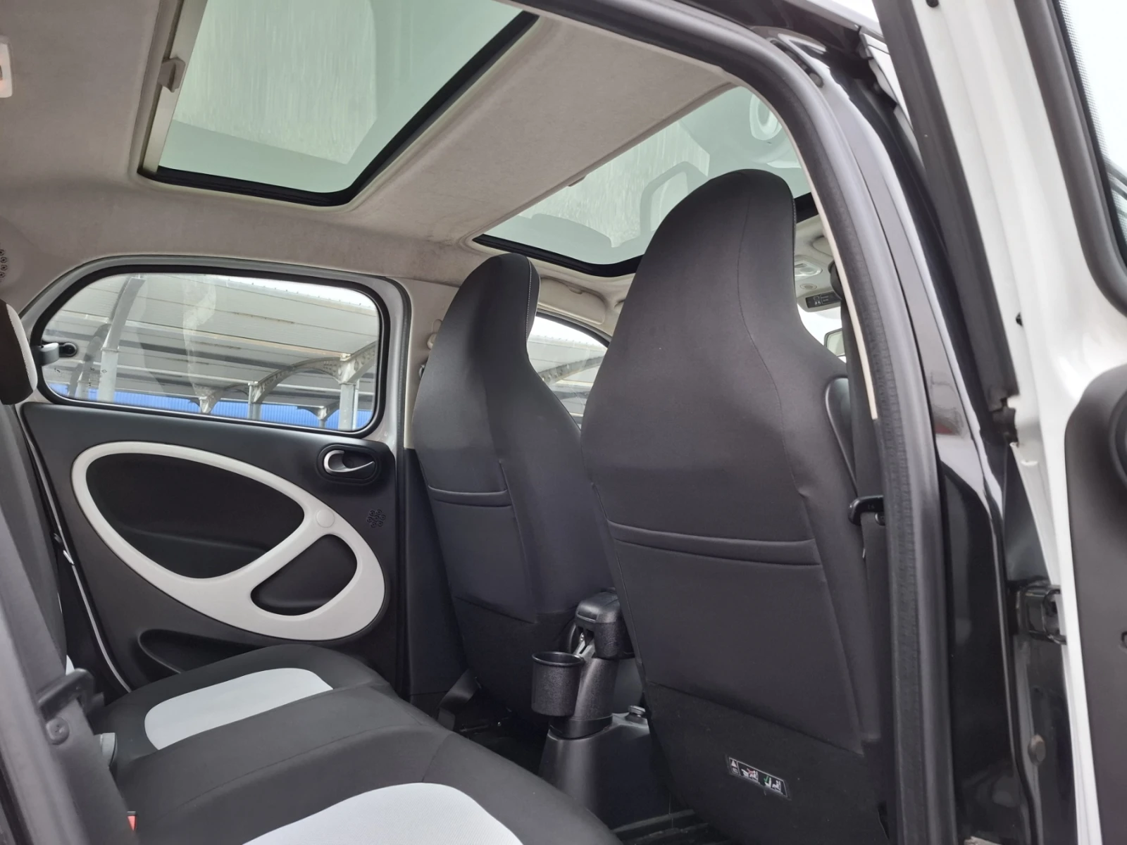 Smart Forfour 1.0* АВТОМАТИК* PANORAMA* 98240к.м.* EURO6 - изображение 10