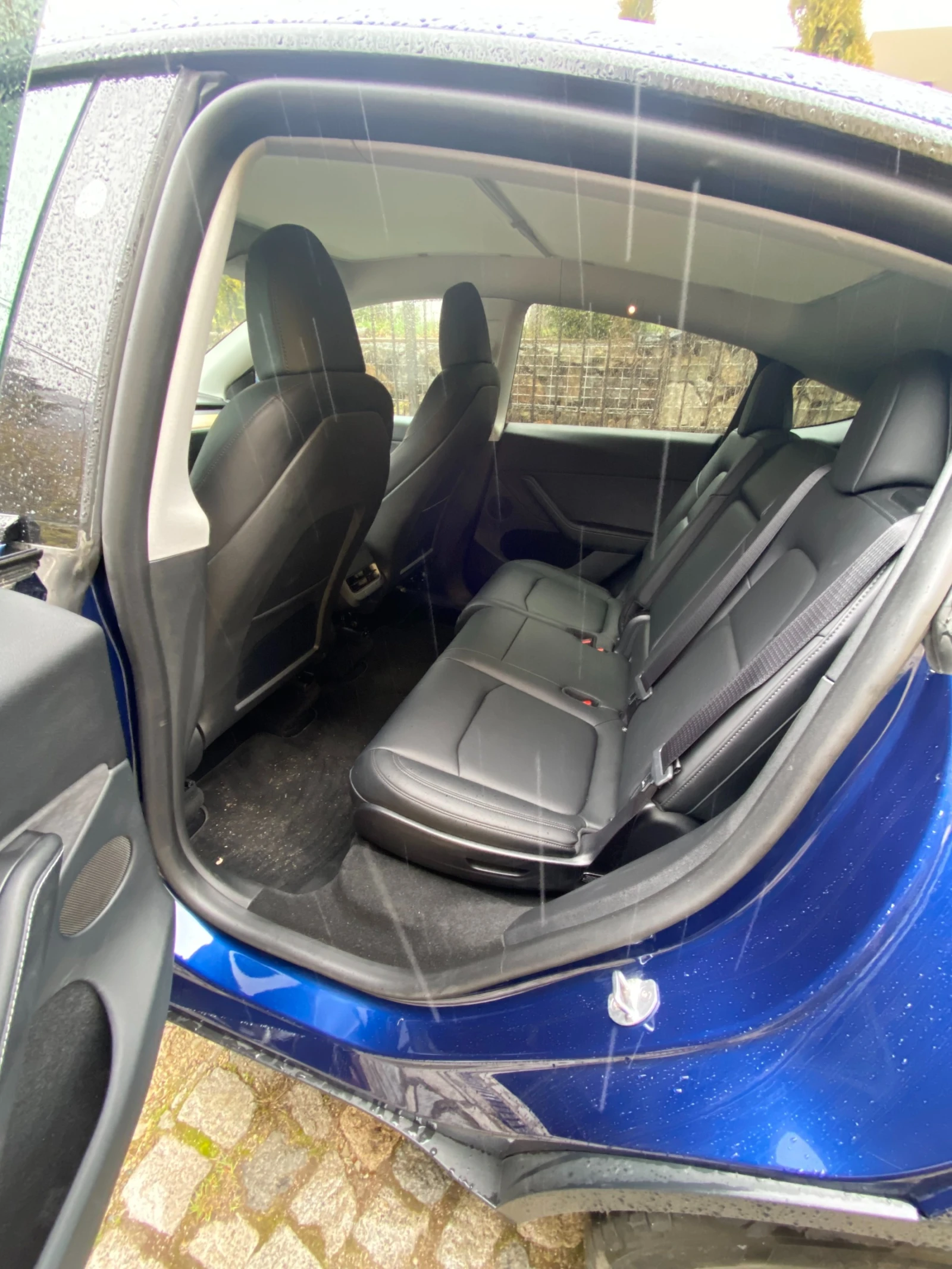 Tesla Model Y 7-местна Long Range Dual Motor, снимка 8 - Автомобили и джипове - 53718981