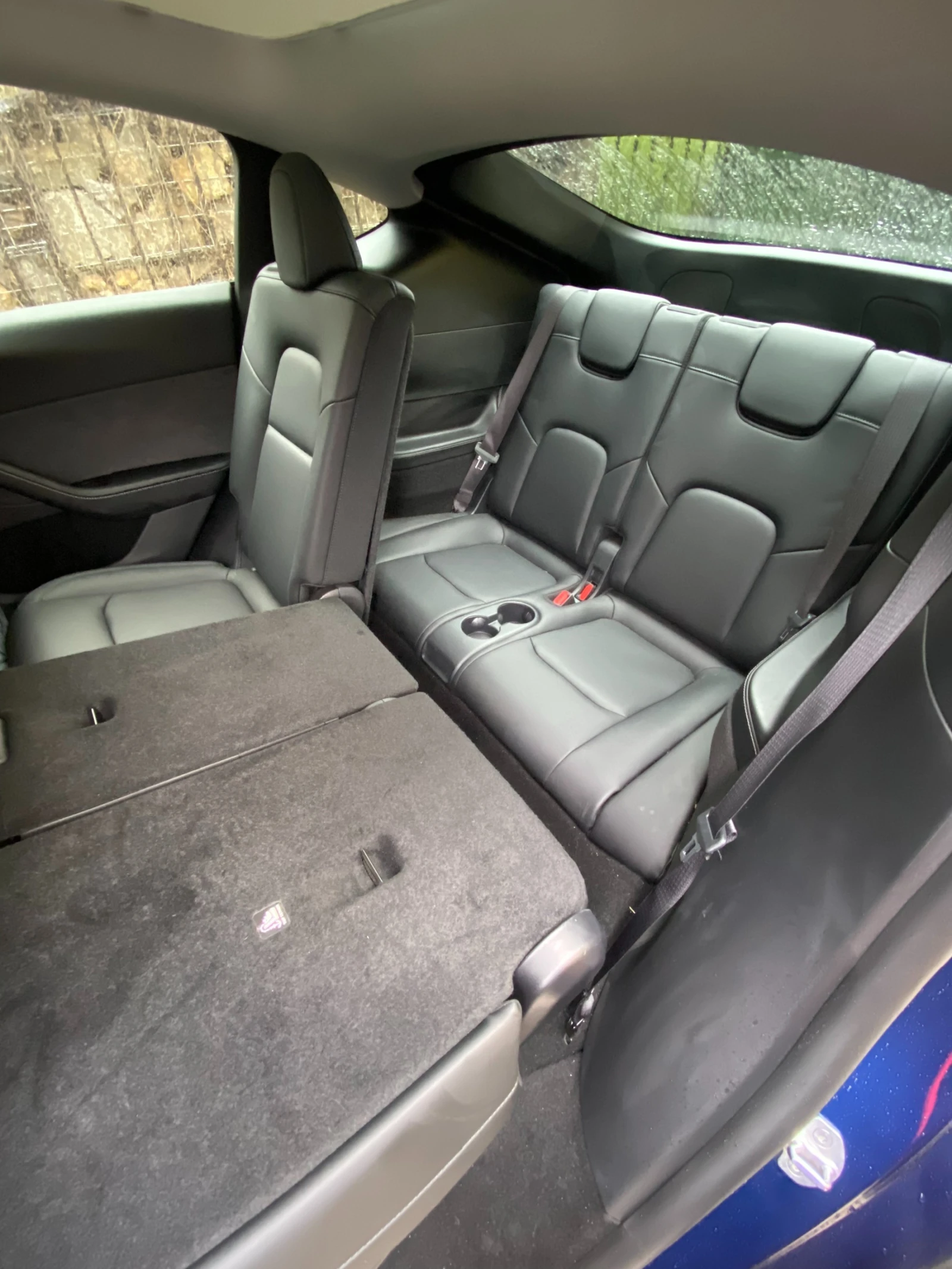 Tesla Model Y 7-местна Long Range Dual Motor, снимка 9 - Автомобили и джипове - 53718981