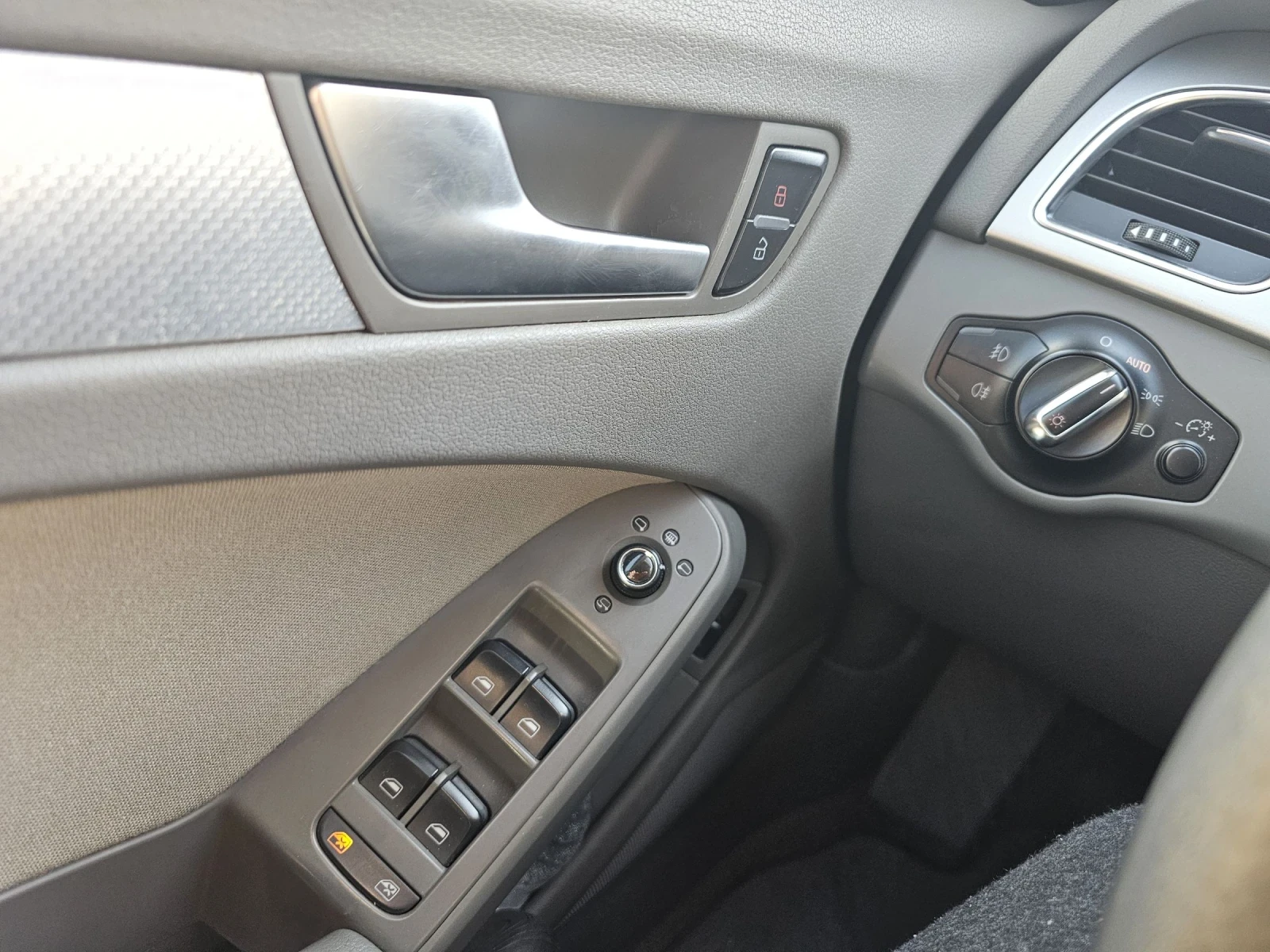 Audi A4 B8 (180hp) Avant, снимка 8 - Автомобили и джипове - 53864205