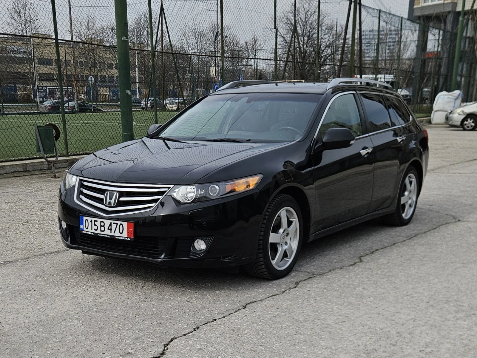 Honda Accord 2.4i-VTEC Distronic* Line Asist* Collision Assist