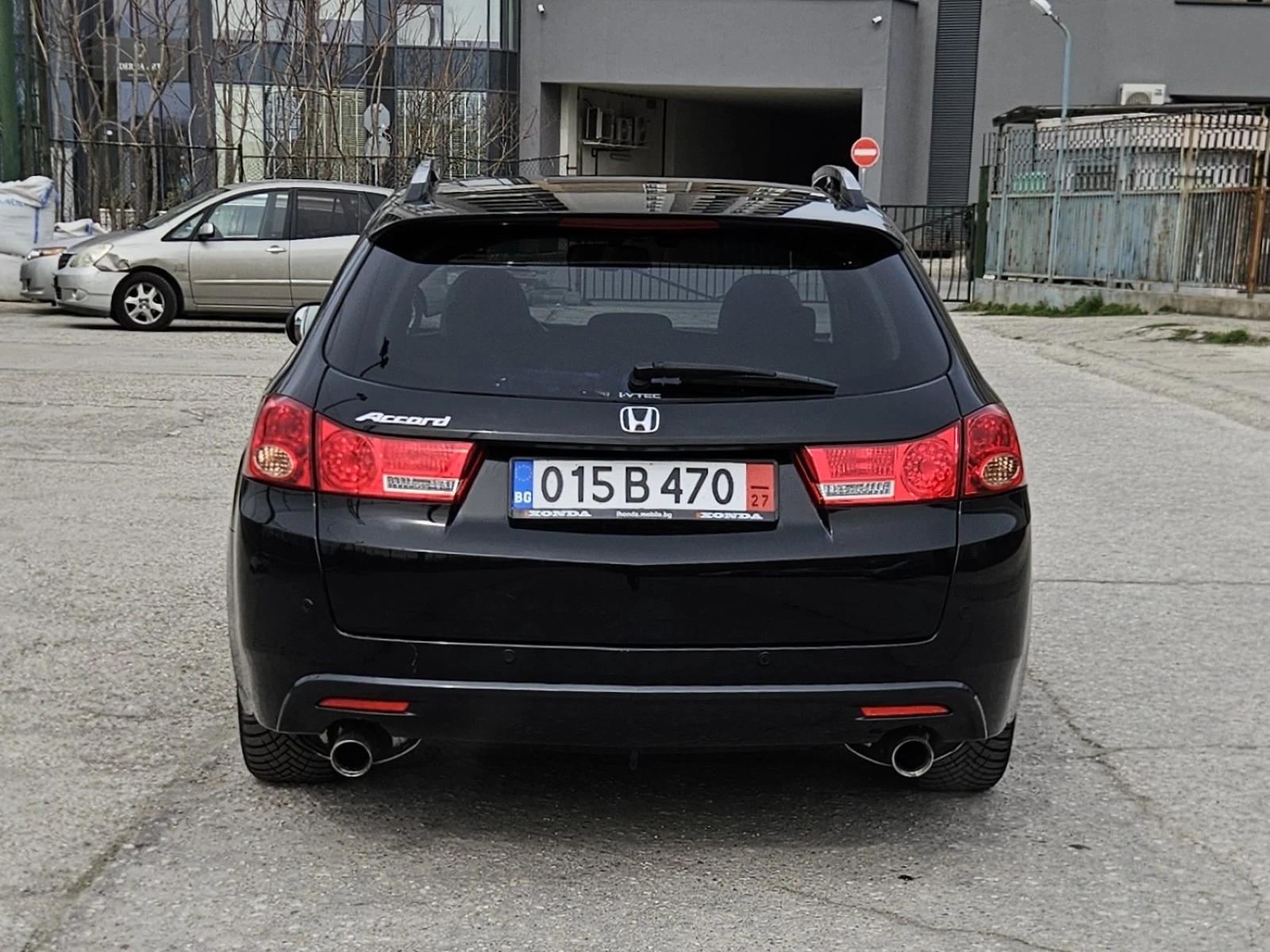 Honda Accord 2.4i-VTEC Distronic* Line Asist* Collision Assist, снимка 6 - Автомобили и джипове - 54066118