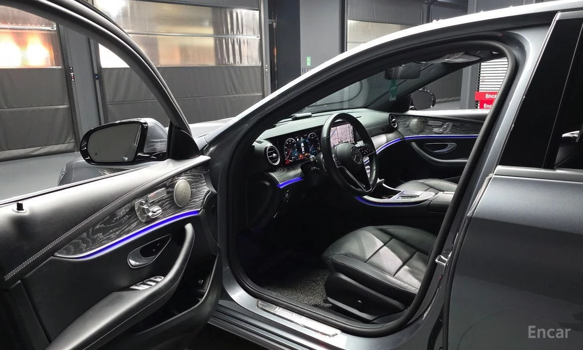 Mercedes-Benz E 350, снимка 10 - Автомобили и джипове - 54414897