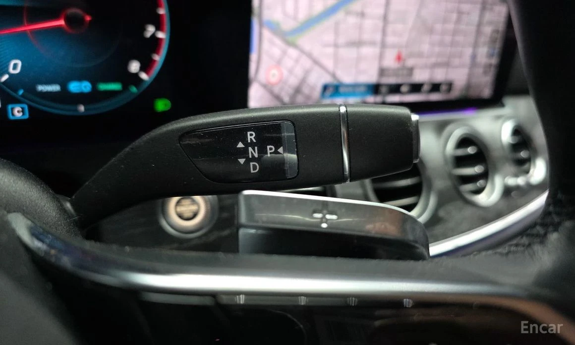 Mercedes-Benz E 350, снимка 9 - Автомобили и джипове - 54414897