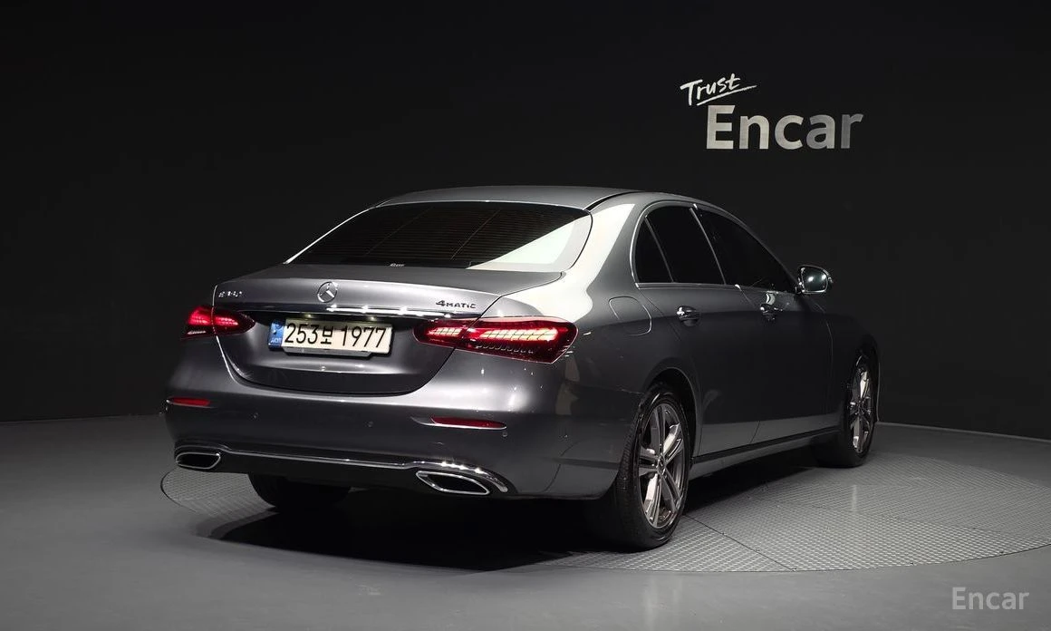 Mercedes-Benz E 350, снимка 2 - Автомобили и джипове - 54414897