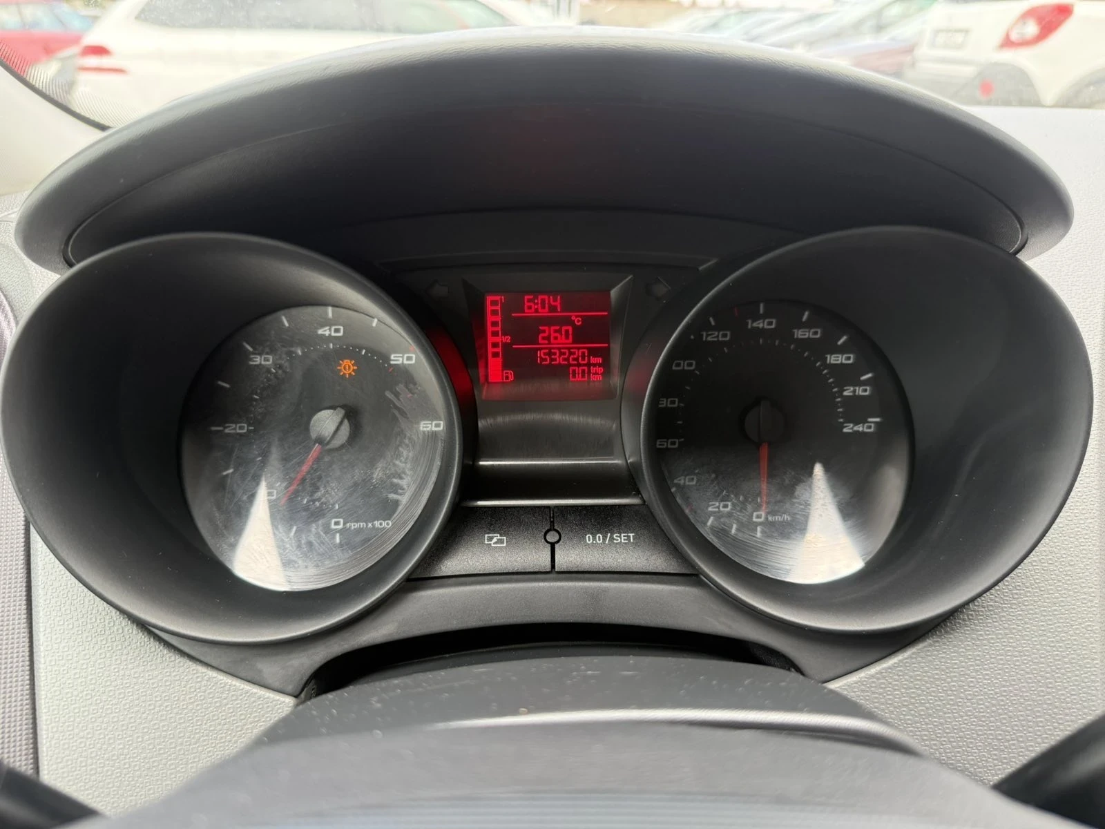 Seat Ibiza 1.6 TDI ЕВРО 5 УНИКАТ, снимка 13 - Автомобили и джипове - 54635006