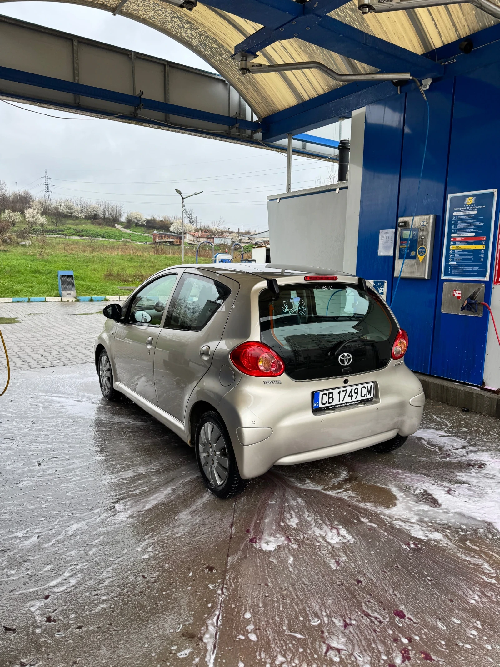 Toyota Aygo ckIN2u Edition, снимка 6 - Автомобили и джипове - 54655211