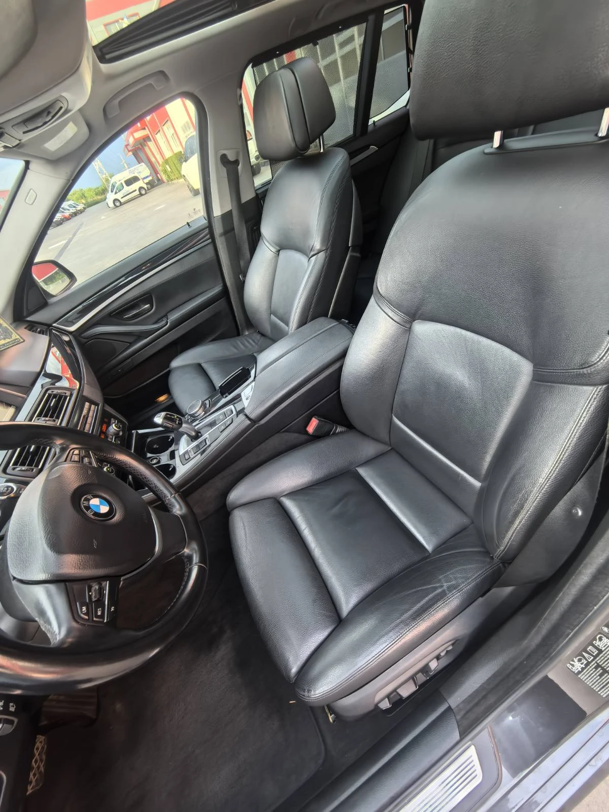 BMW 530 d xDrive M PACK* FACELIFT* PANO, снимка 10 - Автомобили и джипове - 54846181