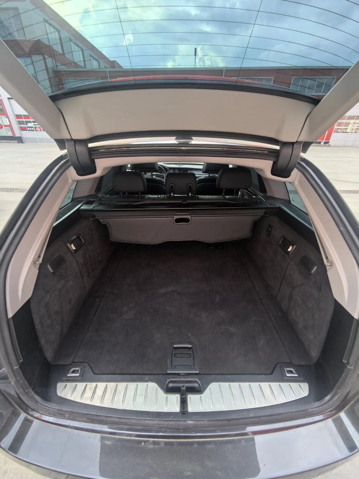 BMW 530 d xDrive M PACK* FACELIFT* PANO, снимка 13 - Автомобили и джипове - 54846181