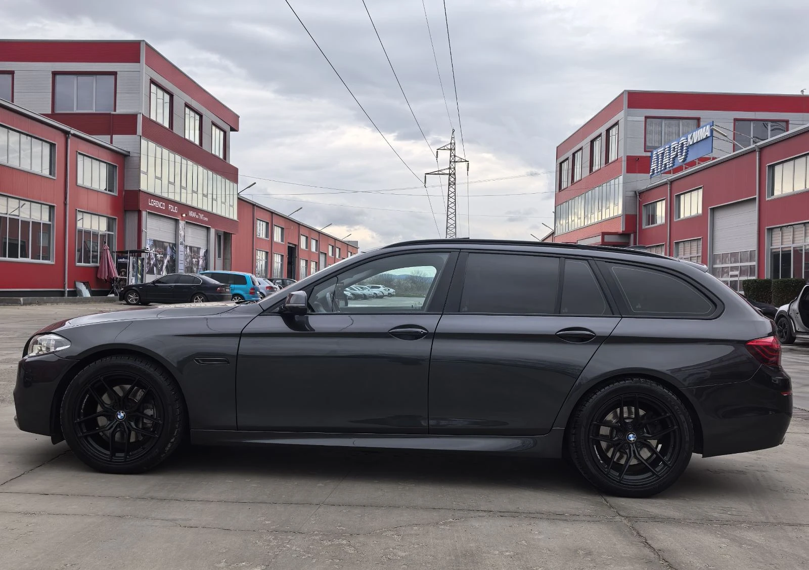 BMW 530 d xDrive M PACK* FACELIFT* PANO, снимка 8 - Автомобили и джипове - 54846181
