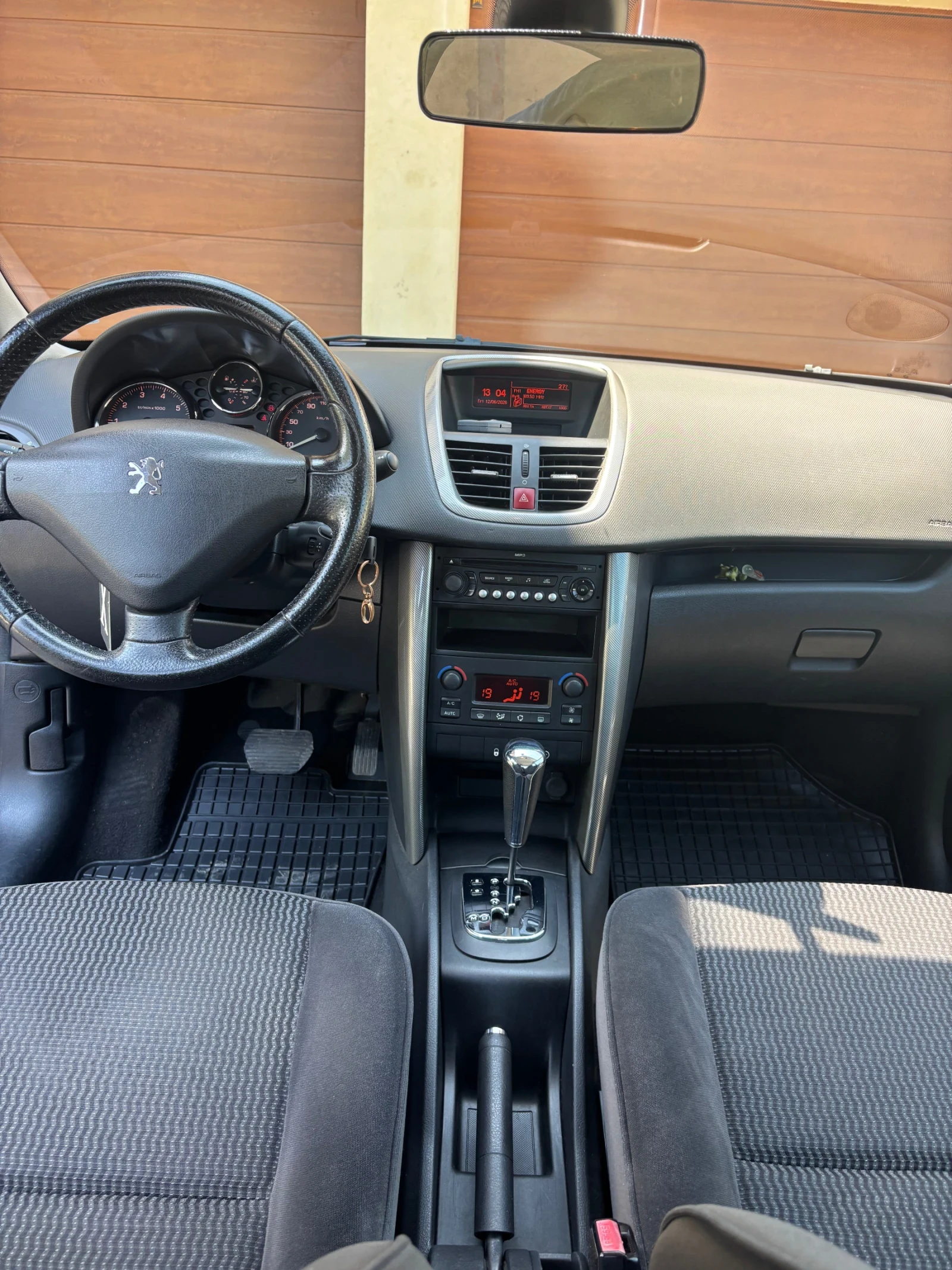 Peugeot 207, снимка 7 - Автомобили и джипове - 54855366