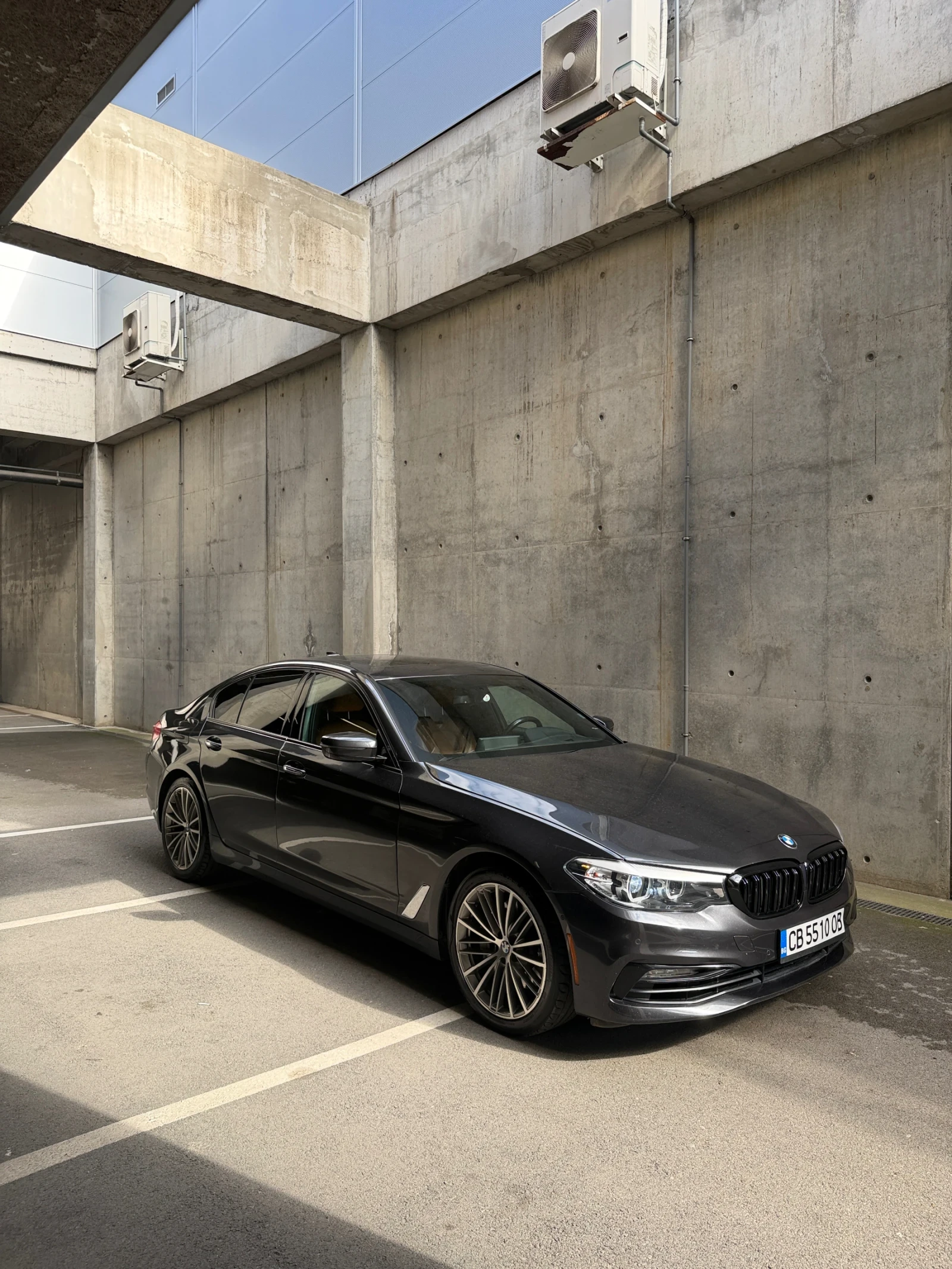 BMW 530 Sport Line, снимка 2 - Автомобили и джипове - 55001266
