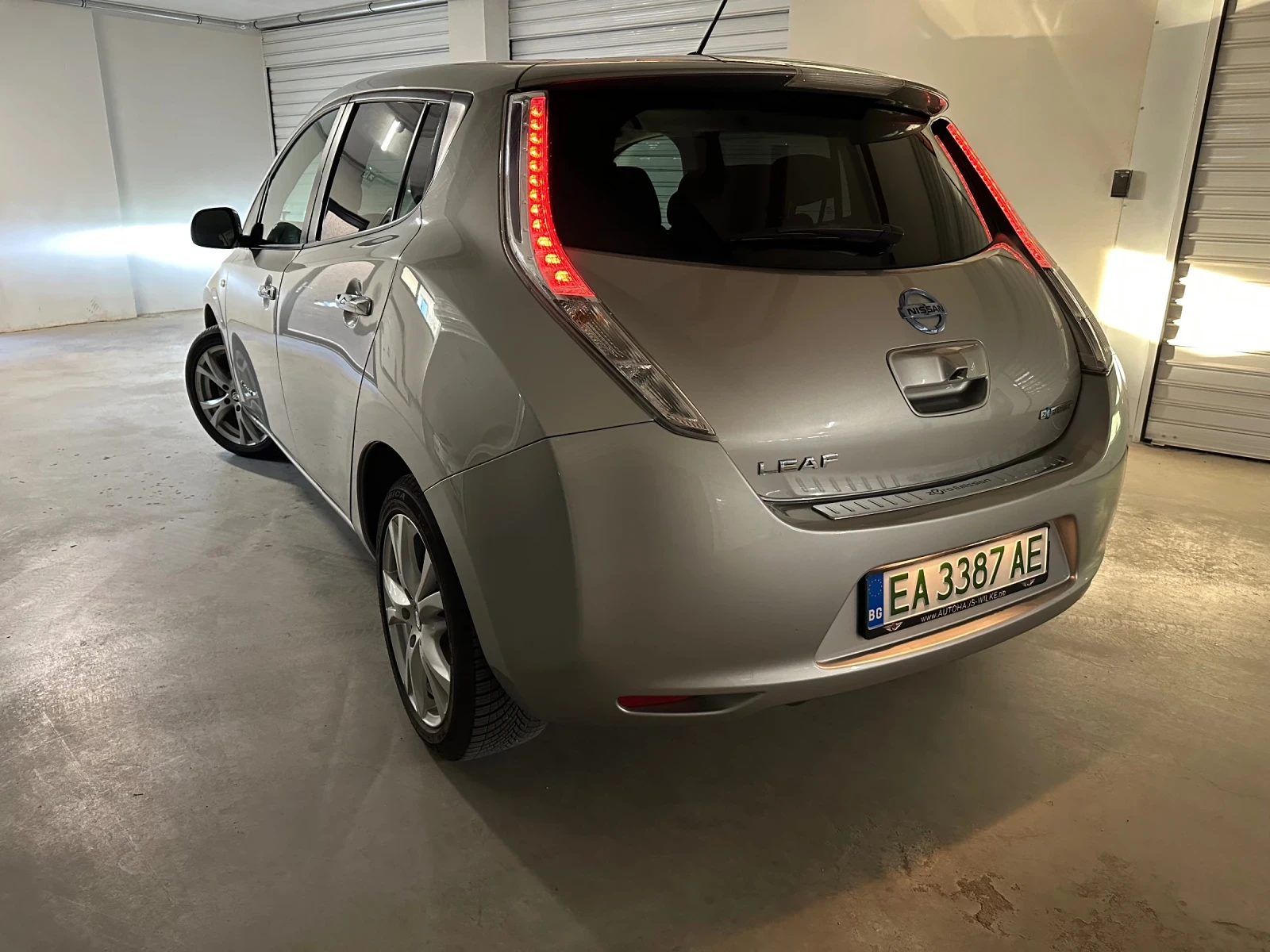 Nissan Leaf , снимка 11 - Автомобили и джипове - 55063140